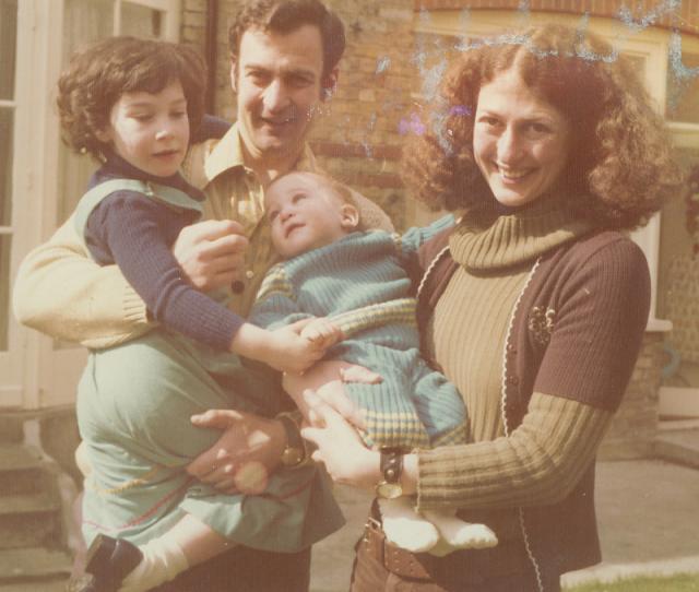 Debbie, Graeme, Linda (holding Craig)